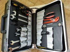 Werkzeugkoffer Hepco & Becker mit hochwertigem Werkzeug und Meßgeräten gefüllt