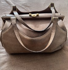 Antike echtleder Reisetasche hellbraun mit Messingbeschlägen 28x40 cm