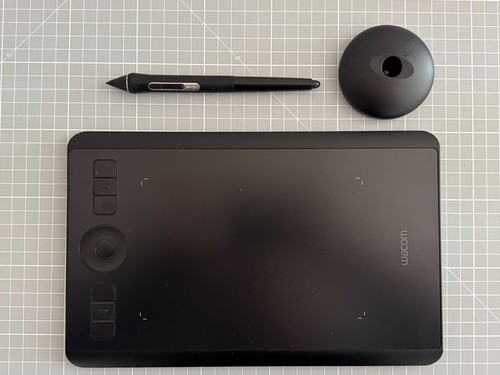 Wacom intuos pro - pro, small