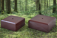 verschiedene Holzsockel