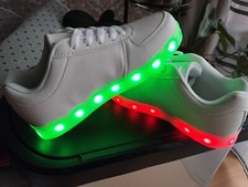 Unisex Kinder LED Schuhe 7