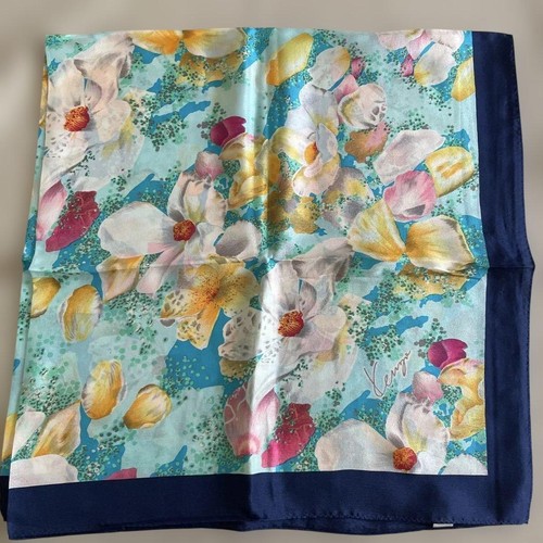 Kenzo seidentuch blumenmuster - kenzo,