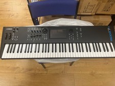 Yamaha MODX7+ Musik Synthesizer Keyboard Gratis Soundbibliotheken Garantie inklusive