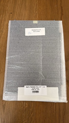 Original apple macbook pro - original,