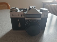 Fotoapparat Zenit-E mit