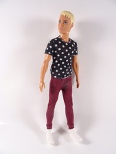 Barbie Freund Ken Fashionista Kenpuppe blond Mattel FJF72 wie abgebildet (19142)