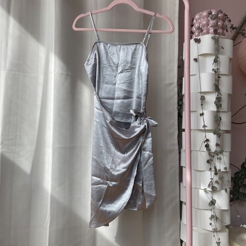 Wickelkleid mit schleife - gr.,