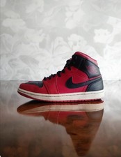 Nike Air Jordan 1 Mid –