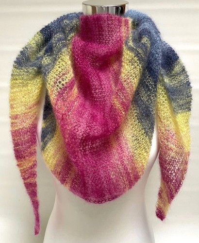 Handgestricktes tuch - handgestricktes,
