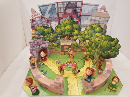 Diorama ötzies mit 10 - Ü-,