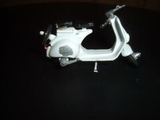 EINE KOPIE VON TEKNO DÄNEMARK VESPA SCOOTER DIECAST METALL ES IST ZIEMLICH SCHWER