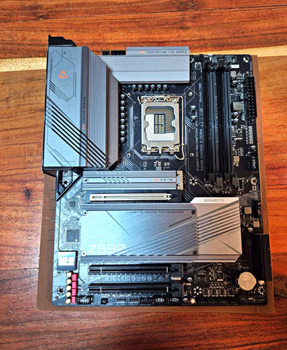 Gigabyte z690 gaming ddr4 - z690,