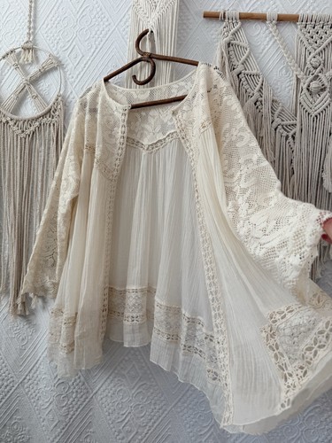 Fly away lace embroidered - 🌿,