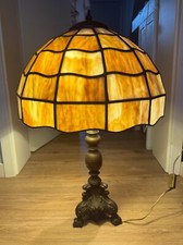 große Bronze Tischlampe 1920 Tiffany Style Bronzefuß mit melonig-farbigen Glas