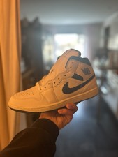 Air Jordan 1 Mid SE Industrial