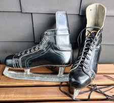 Eishockey-Schlittschuhe