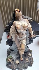 Antike Figur Gothic/Vampir /Dämonen Lady Figur-  für Sammler und Liebhaber