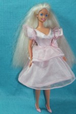 MATTEL BARBIE PUPPE K7 KLEID