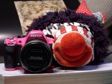 Pentax K-50 mit Zubehörpaket Objektiv PENTAX-DA SMC 18-135mm + Tasche gebraucht