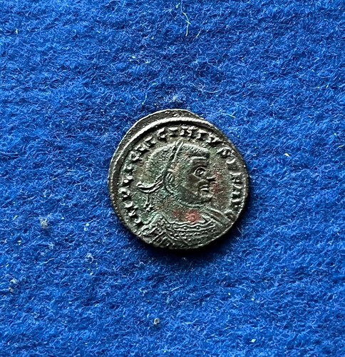 Licinius augustus follis - licinius, i.