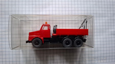 1/87 WIKING Serienmodell Volvo N10 Abschleppwagen rot/schwarz ohne OVP