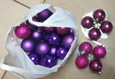 Chistbaumkugel Lila Kugel und 2 Beutel Deko in Lila