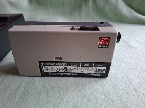Kodak instamatic super 8 - kodak,