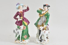 C25H10- Paar Porzellan Figuren Jäger und Dame mit Hund gemarkt