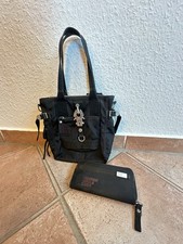 George Gina & Lucy Handtasche