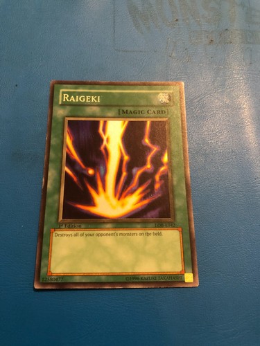 Yugioh super rare raigeki - yugioh,