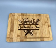 Grillbrett mit Namensgravur 20x30cm, Schneidebrett aus Bambusholz