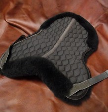 Braun / braunes Sattelkissen, Springkissen, Sattelunterlage aus echt Lammfell !