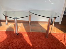 Tisch mit 2 Glasplatten