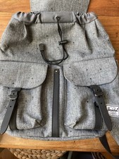 Neuer Herschelcityrucksack Dunkelgrau Mit Schwarzen Dots,!