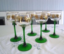 6 Weingläser, grüner Stiel