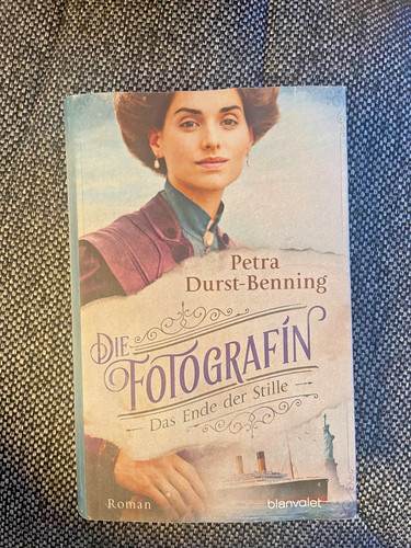 Die fotografin das ende der - -,