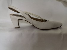 Peter Kaiser Slingpumps Weiß