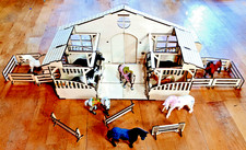 Minkaklecks  PFERDESTALL  HOLZ