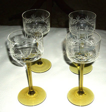 2 Jugendstil Wein Gläser je 18 cm hoch + 2 Gratis - aus Nachlassauflösung