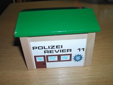 Polizeirevier station aus - polizeirevier/-station,