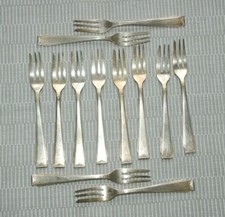 12 Kuchengabeln versilbert (?)