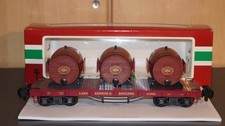 LGB 41693 US Flat Car mit 3 Fässern, Lake George & Boulder, rot, gebr., OVP