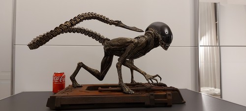Alien figur dog - alien,
