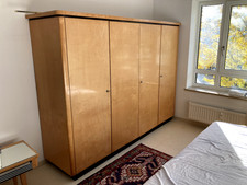 Schlafzimmerschrank, Spiegel- und Herrenkommode