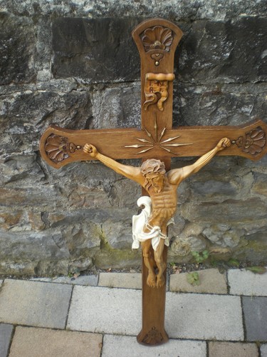 Antikes holz kreuz jesus - antikes,