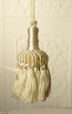 Raffhalter Gardinenhalter