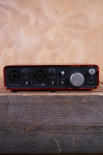 Focusrite scarlett 2i2 - focusrite,