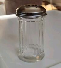 Zuckerstreuer Käsestreuer Pressglas Gerippt Edelstahl Schraubdeckel Gelocht