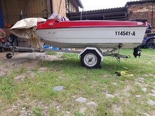 sportboot mit trailer