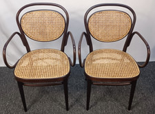 1 /2  Original Thonet Kaffeehausstuhl Armlehnstuhl Modell 215 RF Wiener Geflecht
